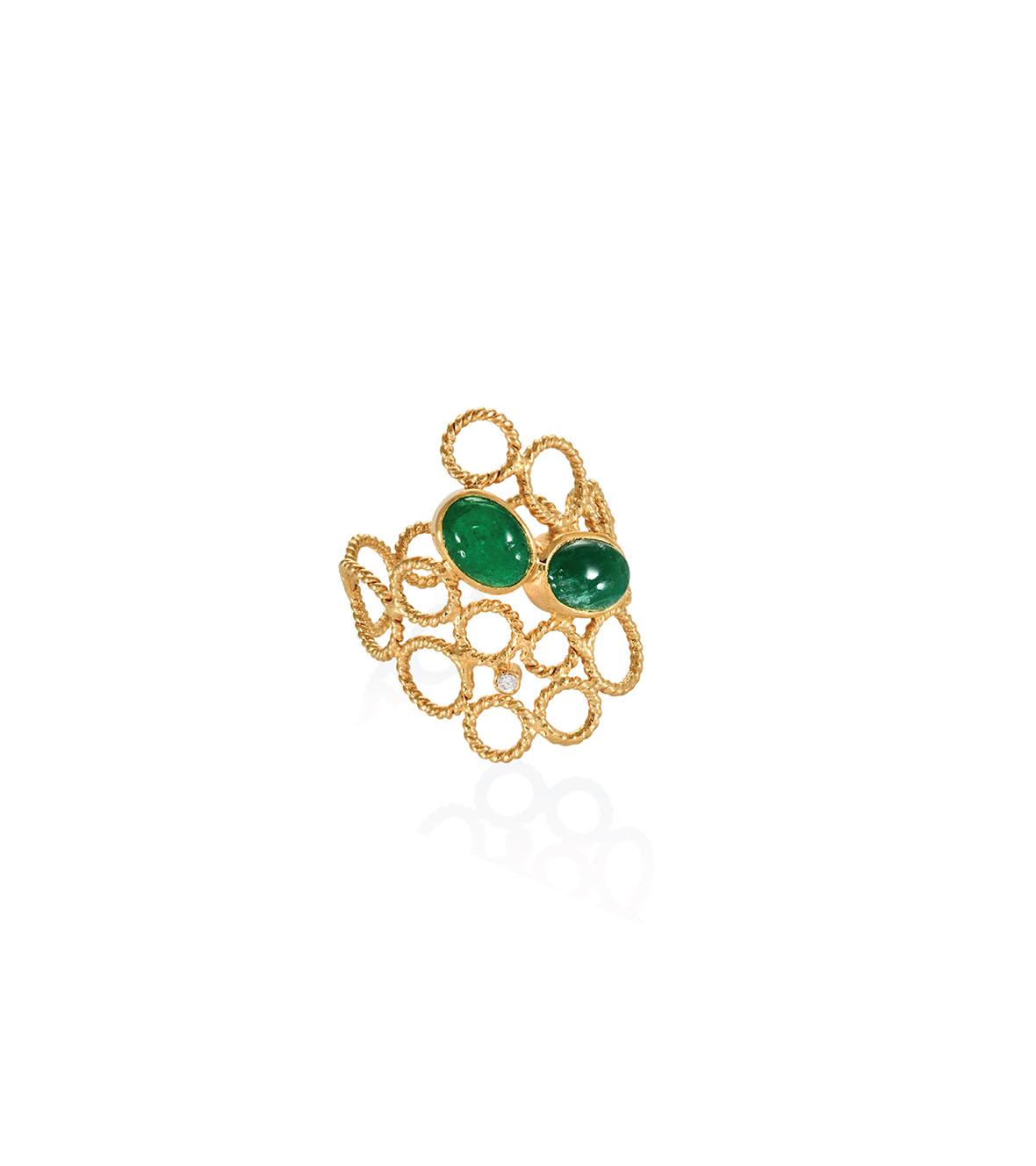 Ring with 2 emeralds and a diamond 